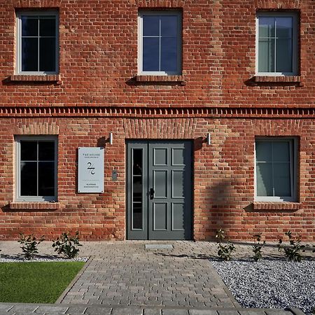 The House Near Lake & Old Town Opolznevoye Bagian luar foto